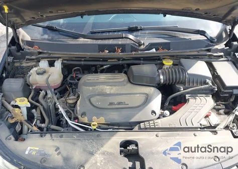 2021 Chrysler Pacifica Touring L z USA, uszkodzony, nr VIN 2C4RC1BGXMR552857